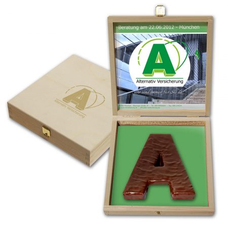 Torte Sonderform in Holzkiste